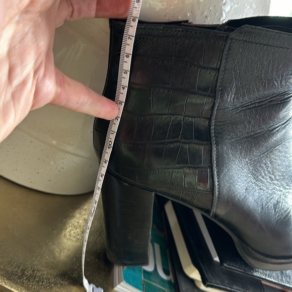 Spanish designer Zinda black ankle boots - Picture 4 of 5